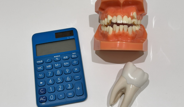 マウスピース矯正は保険適用される？費用や条件を詳しく解説