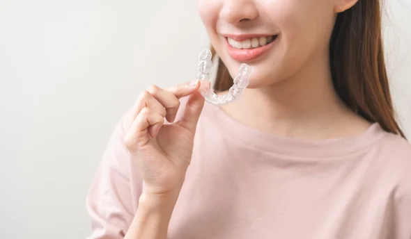 インビザラインは届くまでどれくらいかかる？治療開始までの流れを解説